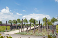 Alsdorf abseits aller Straßen, Anna-Park, Foto-Nr. 7, 16.05.2010<br />Eingang Feuer