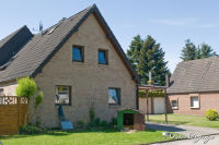 Begau, Auf der Weide, Foto-Nr. 15, 02.05.2009<br />Hasenhausen