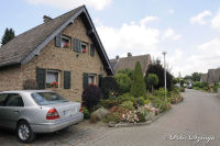 Begau, Paulstraße, Foto-Nr. 6, 04.07.2009<br />blühende Vielfalt.