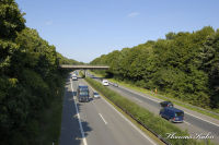 Begau, Sankt-Jöris-Straße, Foto-Nr. 3, 04.08.2009<br />mitten durch die Stadt - A44