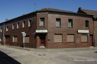 Bettendorf, Baesweilerstraße, Foto-Nr. 7, 15.08.2009<br />Es war die letzte Dorfkneipe<br />Ein Dorf das seinen Wirt nicht ernähren kann ...