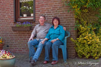 Blumenrath, Adolf-Kolping-Straße, Foto-Nr. 29, 22.05.2010<br />Worauf warten wir eigentlich? Darauf das der Typ mit der Kamera endlich fertig ist