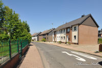 Blumenrath, Albert-Schweitzer-Straße, Foto-Nr. 3, 23.05.2010