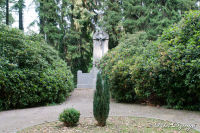 Sehenswürdigkeiten, Kreuzanlage auf dem Nordfriedhof, Foto-Nr. 4, 04.06.2011|50.88902778,6.15022222