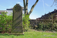 Sehenswürdigkeiten, Kriegergedächtniskapelle mit den alten Grabkreuzen, Foto-Nr. 16, 02.04.2011|50.87791075,6.16194069
