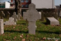 Sehenswürdigkeiten, Kriegergedächtniskapelle mit den alten Grabkreuzen, Foto-Nr. 13, 15.03.2011|50.87791075,6.16194069