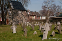 Sehenswürdigkeiten, Kriegergedächtniskapelle mit den alten Grabkreuzen, Foto-Nr. 8, 15.03.2011|50.87791075,6.16194069